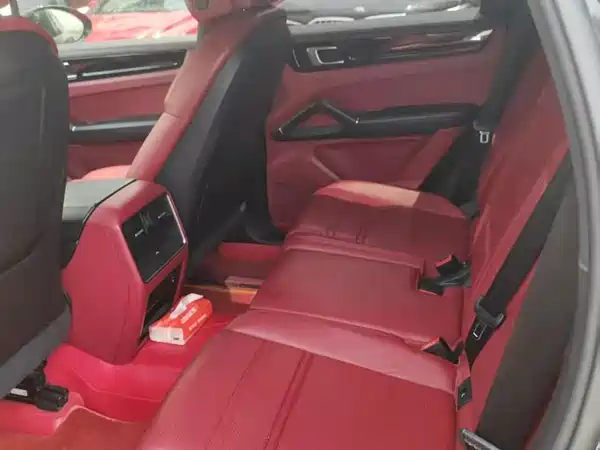Porsche Cayenne 2020