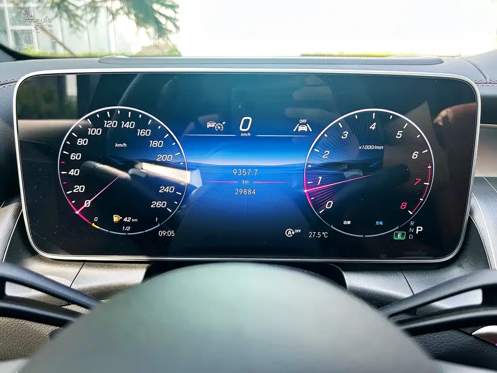 Mercedes-Benz GLC 2025