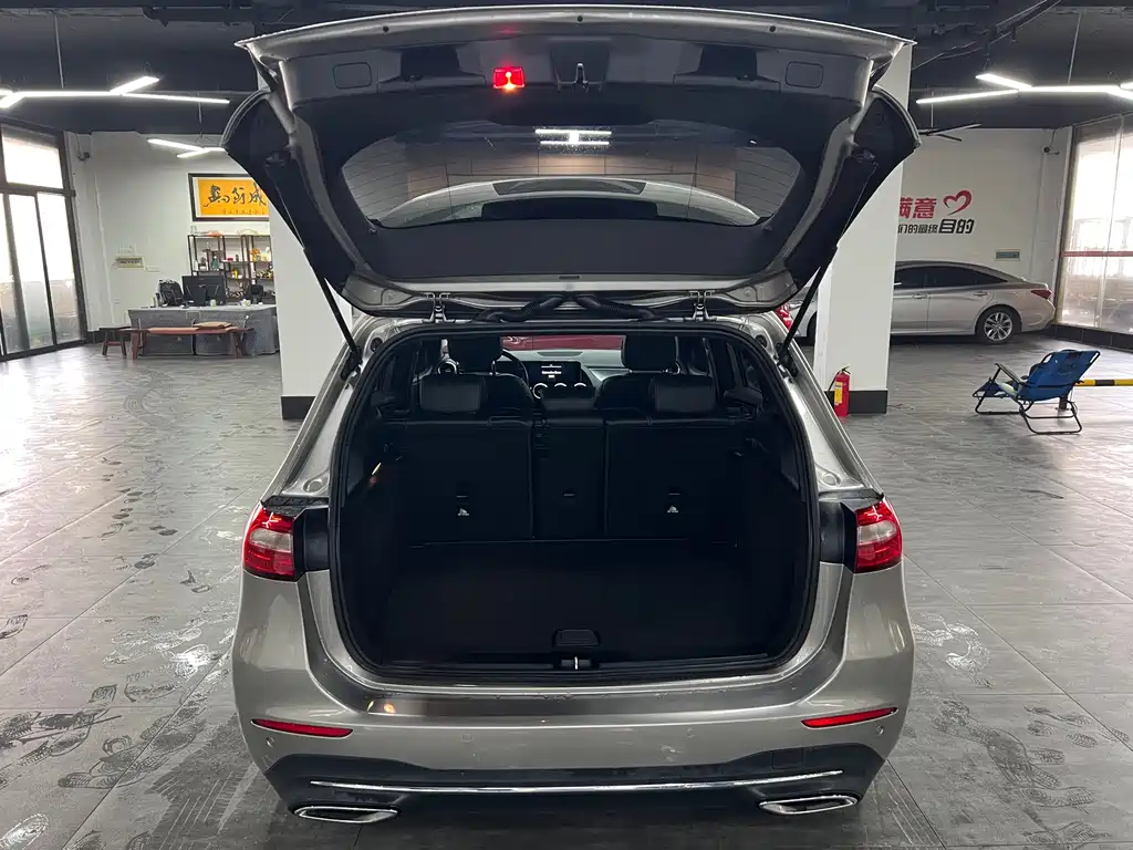 Mercedes-Benz B-Class 2020 — фото 13
