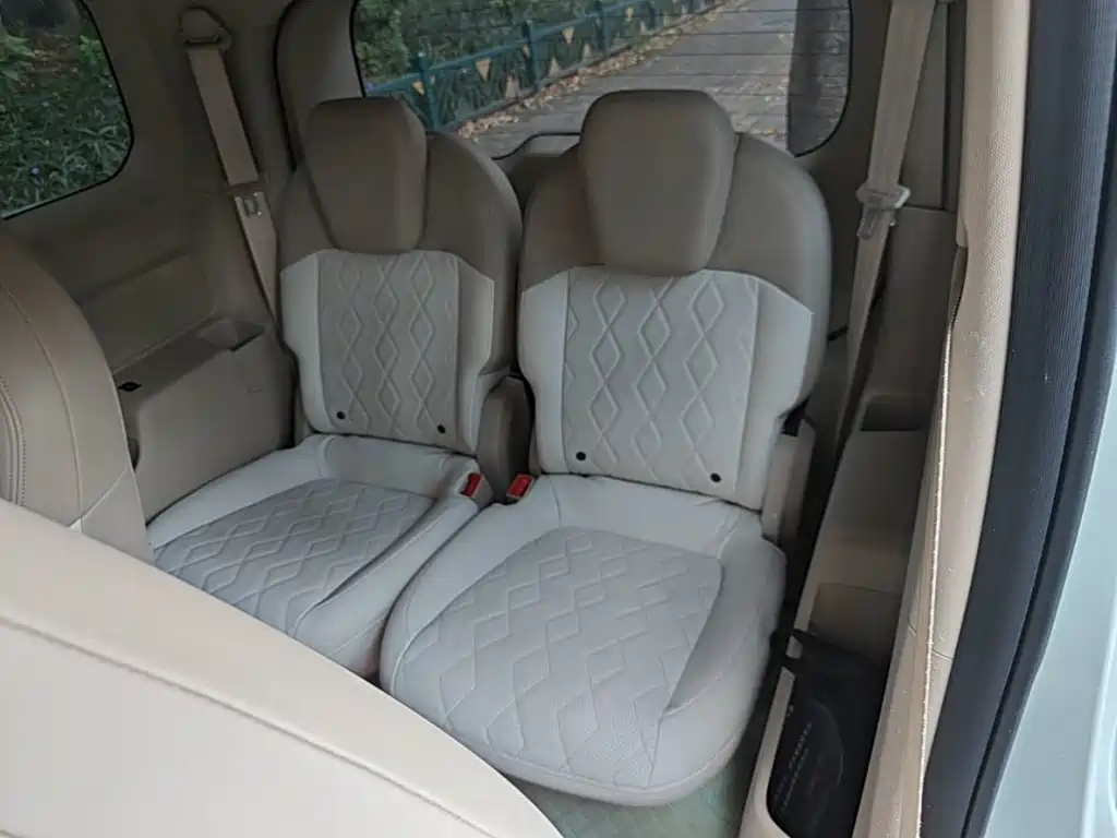 Baojun Kiwi EV 2022 — фото 17