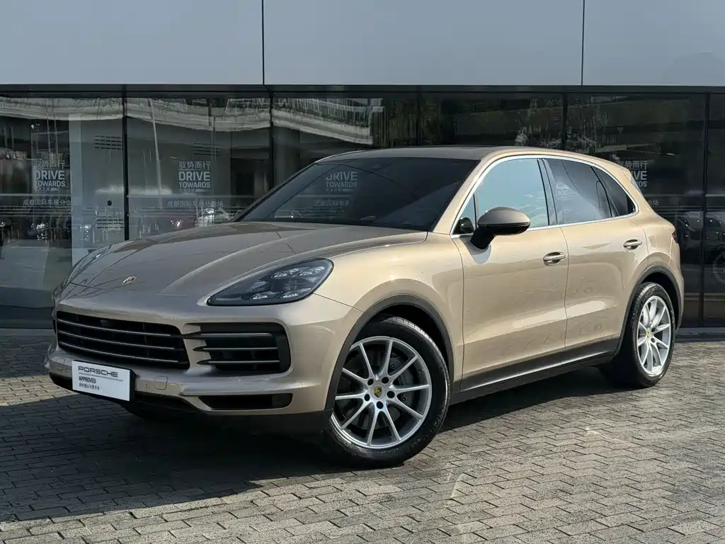 Porsche Cayenne 2019 — фото 1