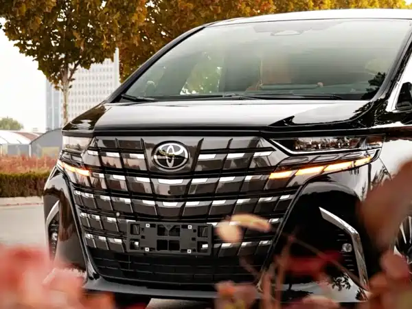 Toyota Alphard 2025
