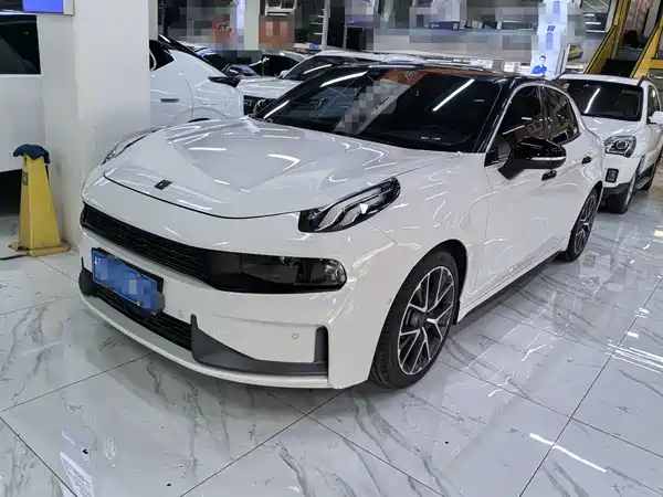 Lynk & Co 03 2022