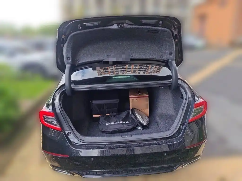 Honda Accord 2022 — фото 15