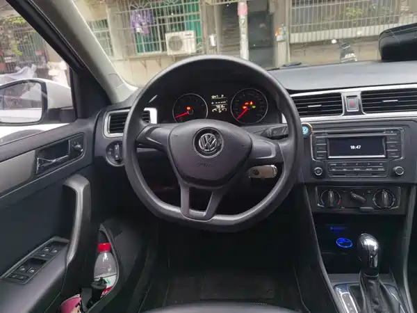 Volkswagen Santana 2016