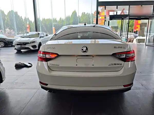 Skoda Superb 2019