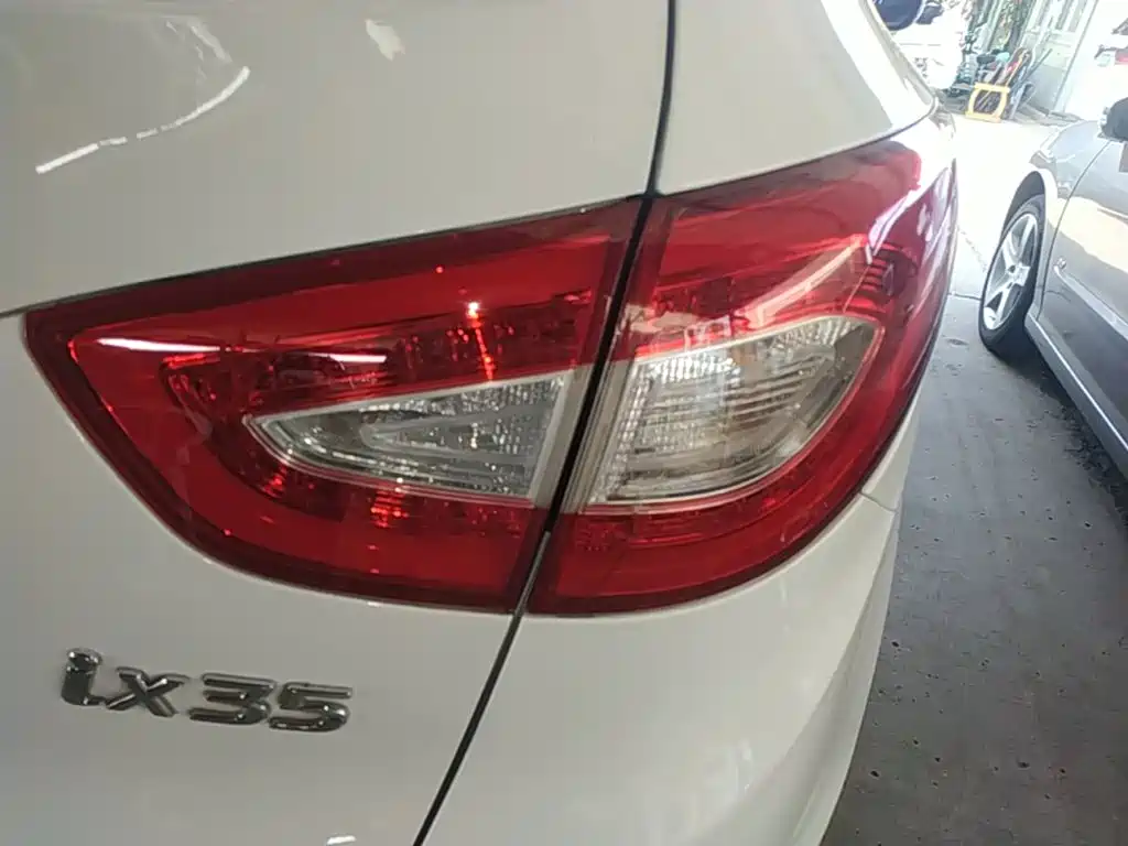 Hyundai ix35 2015 — фото 8