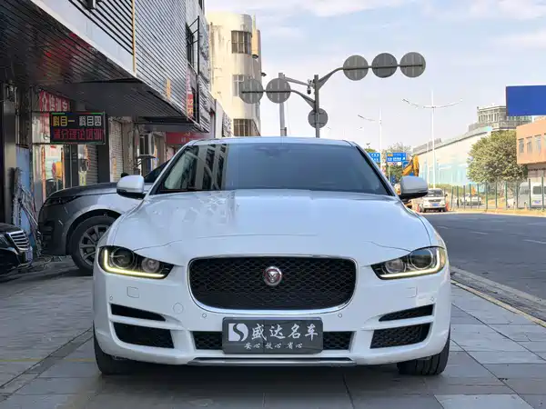Jaguar XEL 2019