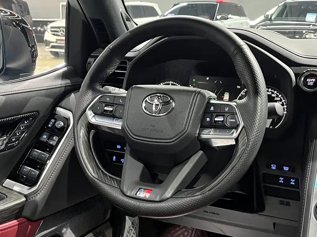 Toyota Land Cruiser 2023 — фото 20