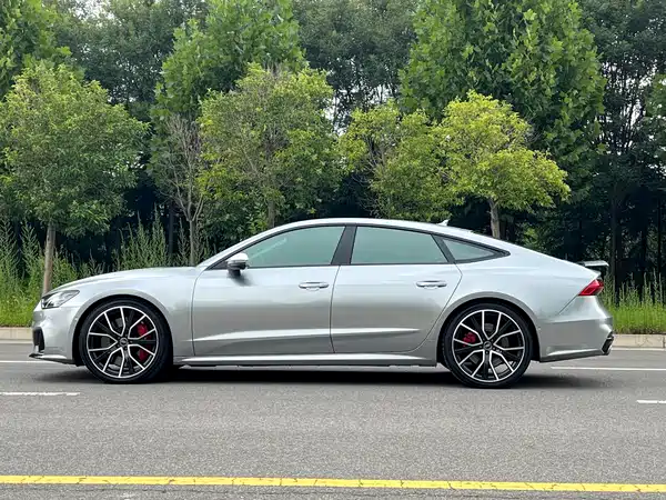 Audi S7 2022