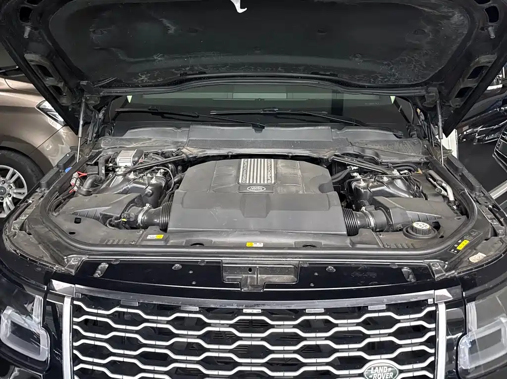Land Rover Range Rover 2019 — фото 17