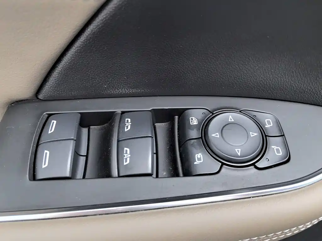 Buick Envision Plus 2023 — фото 9