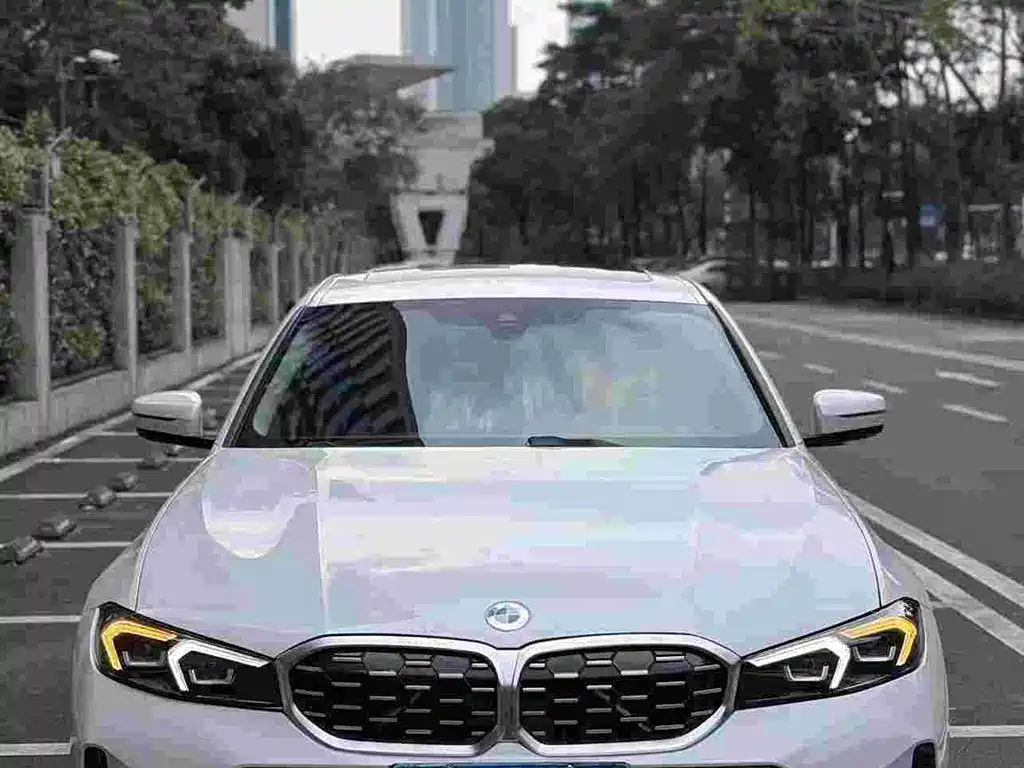 BMW 3 Series 2023