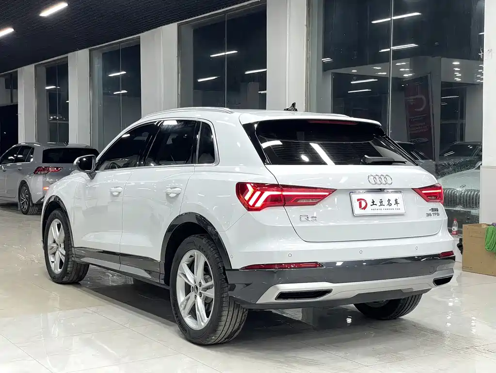 Audi Q3 2022 — фото 4