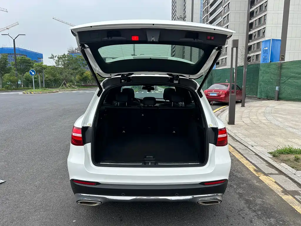 Mercedes-Benz GLC 2016 — фото 14