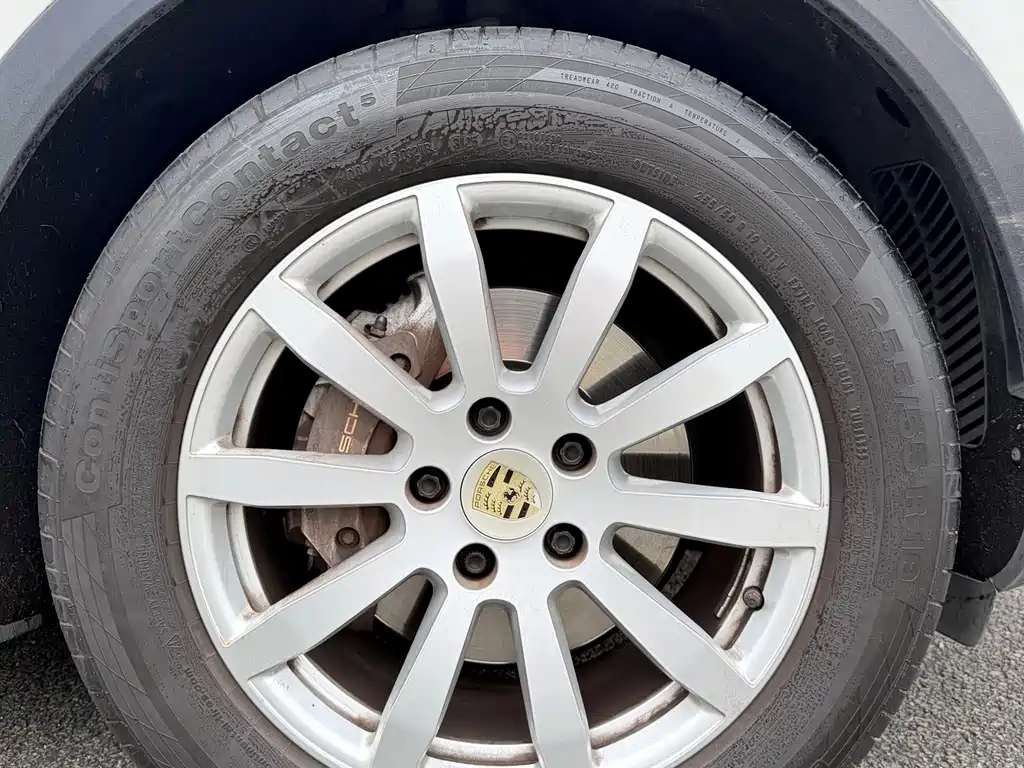Porsche Cayenne 2021 — фото 16