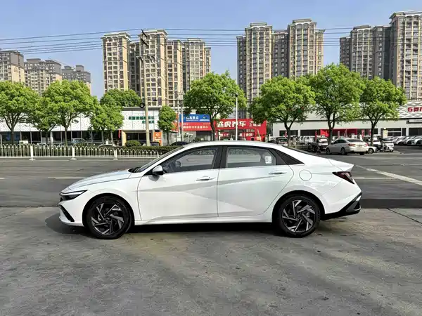 Hyundai Elantra 2026