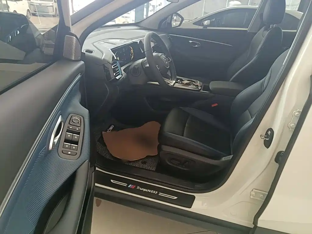 GAC Motor Trumpchi GS3 2023 — фото 16