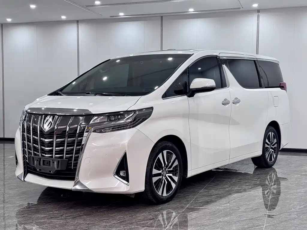 Toyota Alphard 2018 — фото 1