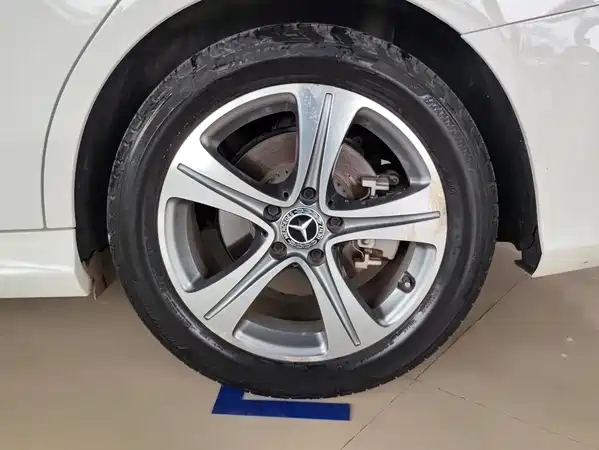 Mercedes-Benz C-Class 2019
