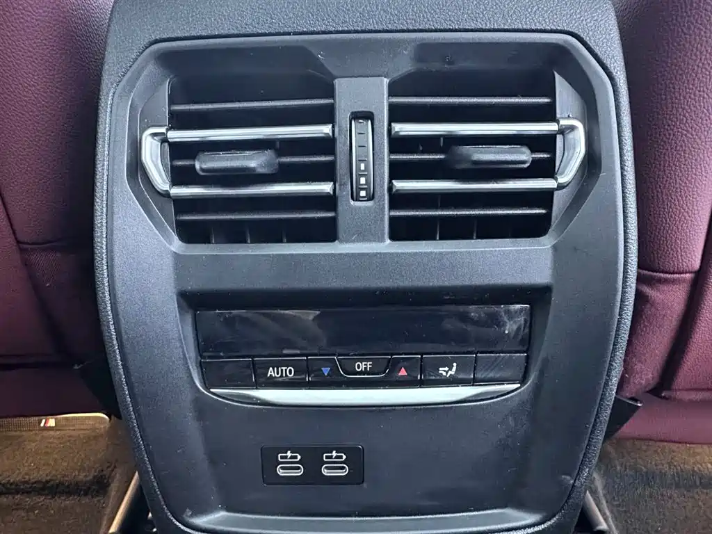 BMW 3 Series 2023 — фото 15