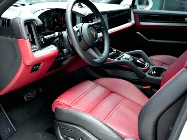 Porsche Cayenne 2024
