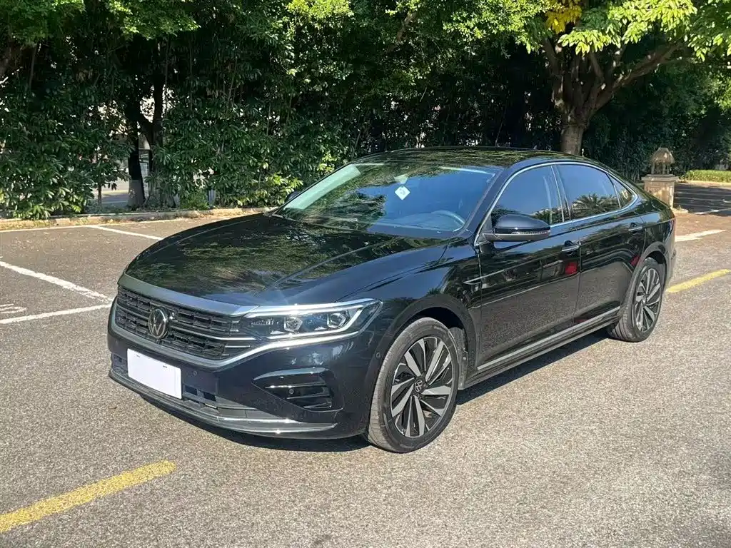 Volkswagen Passat 2025
