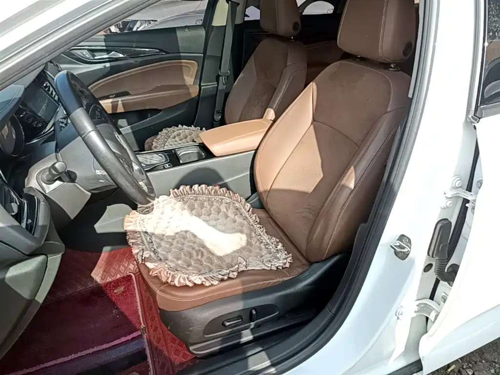 Buick Regal 2018 — фото 15