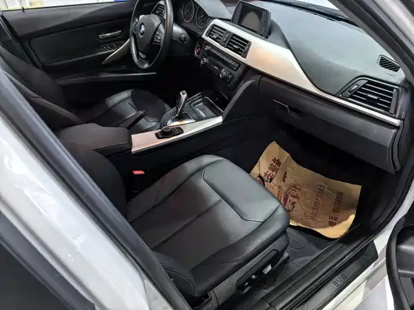 BMW 3 Series 2015