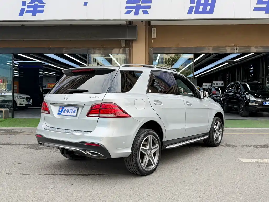 Mercedes-Benz GLE 2016 — фото 14