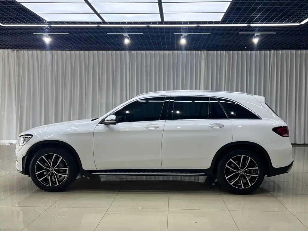 Mercedes-Benz GLC 2021 — фото 2