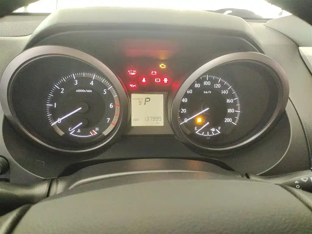Toyota Prado 2016 — фото 12