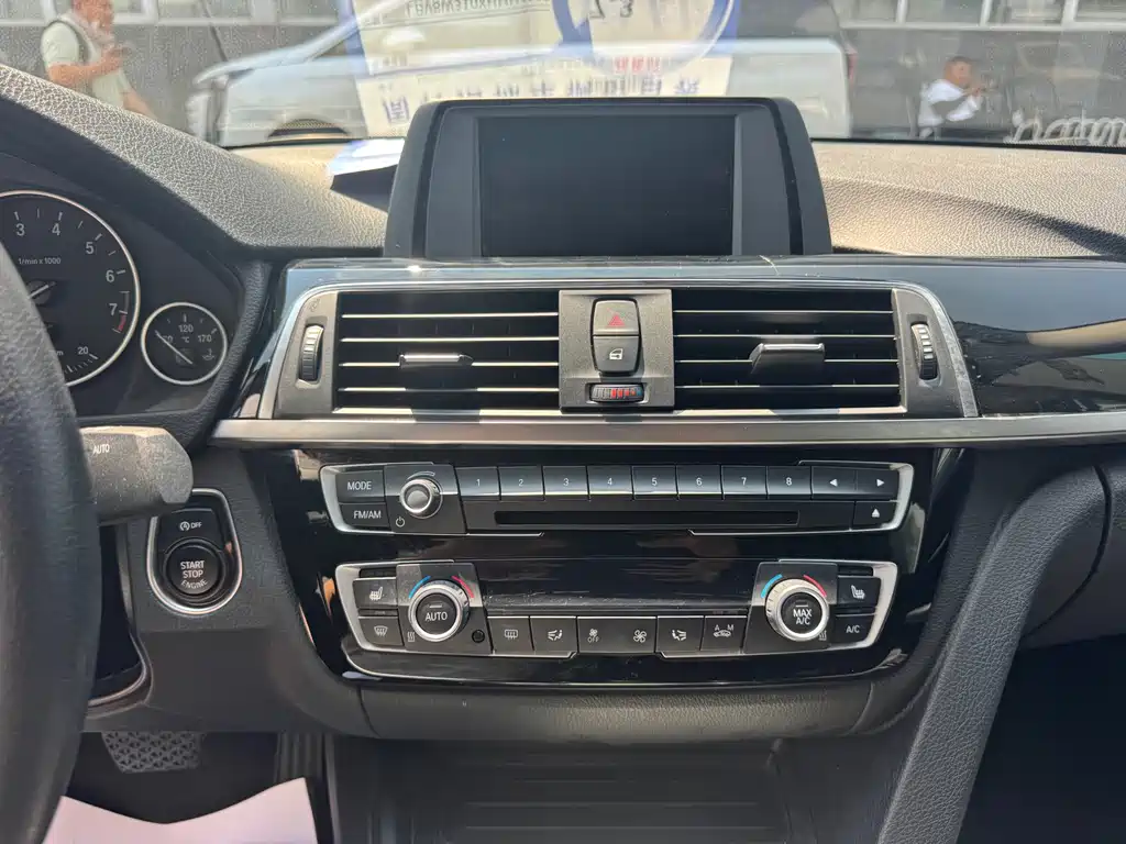 BMW 3 Series 2017