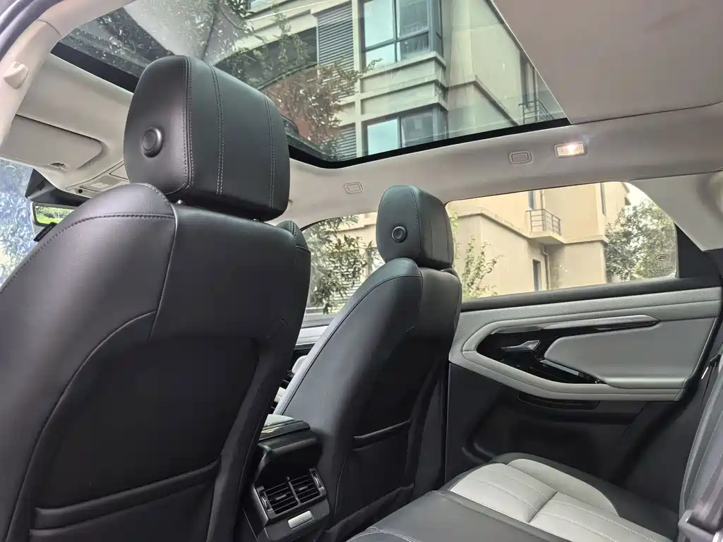 Land Rover Range Rover Evoque 2019 — фото 9