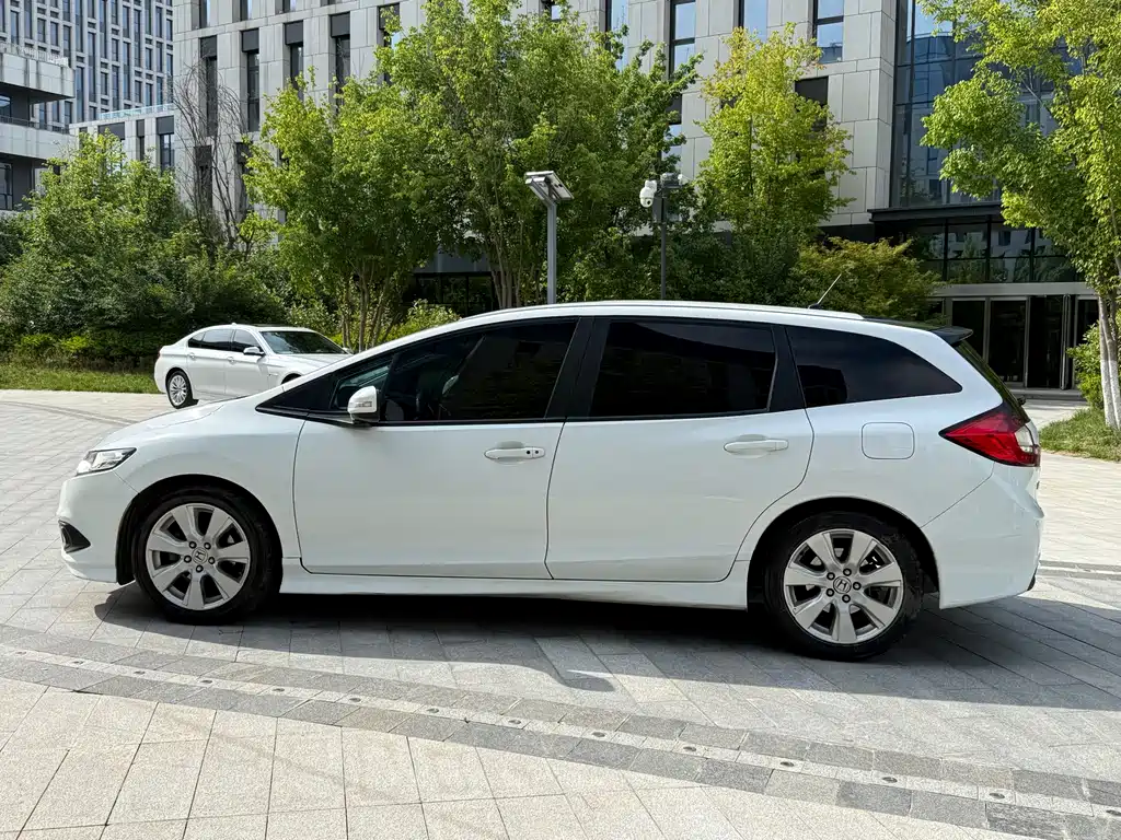 Honda Jade 2015 — фото 3