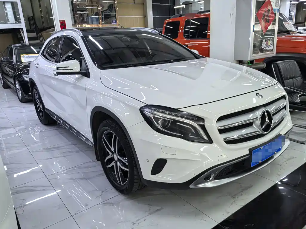 Mercedes-Benz GLA 2015 — фото 3