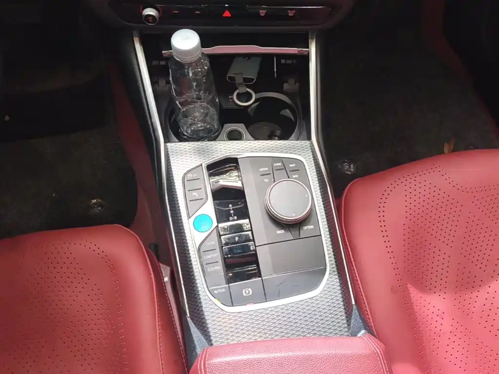 BMW i3 2023 — фото 10