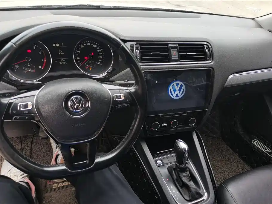Volkswagen Sagitar 2017 — фото 12