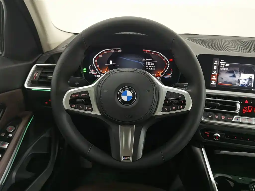 BMW 3 Series 2021 — фото 11