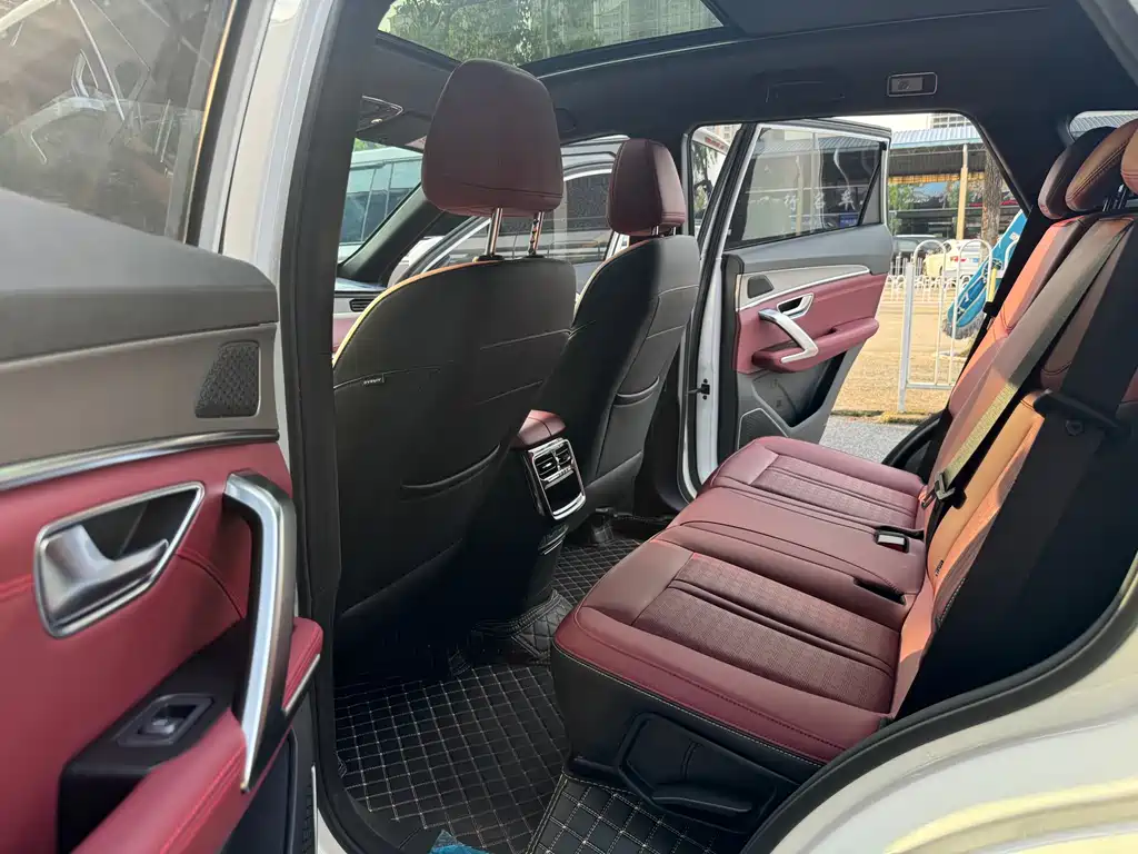 Jetour X70 PLUS 2025 — фото 10