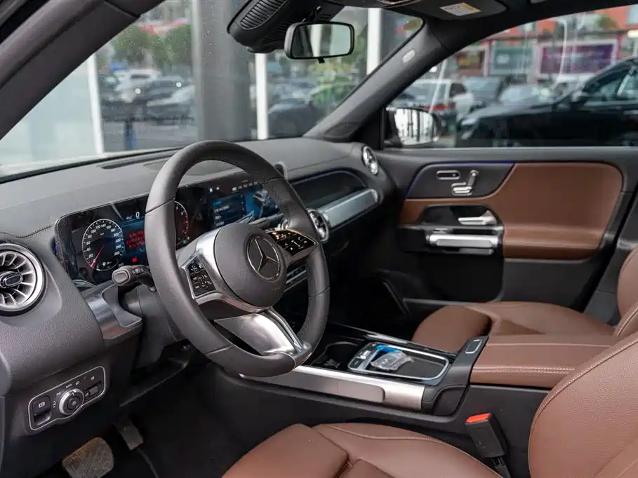 Mercedes-Benz GLB 2025 — фото 10