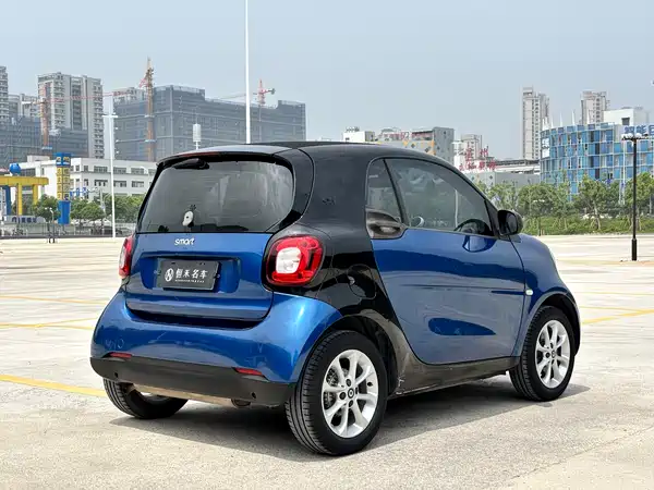 smart fortwo 2018