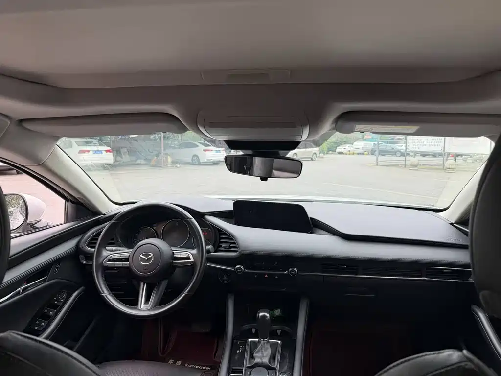 Mazda 3 Axela 2020