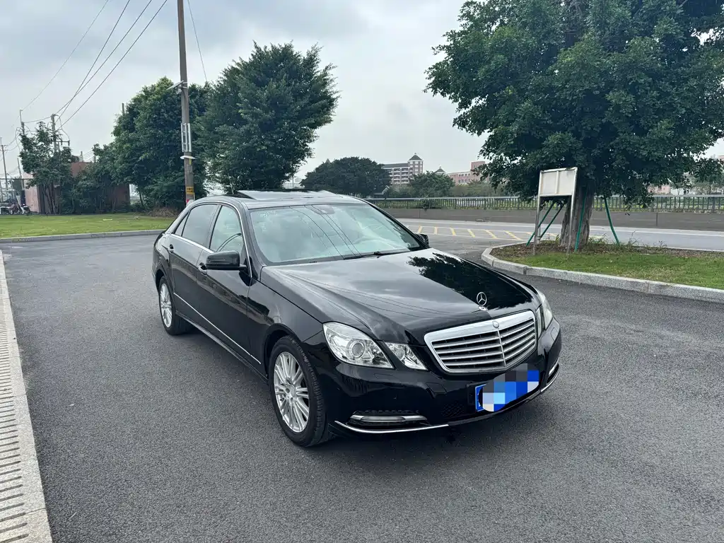 Mercedes-Benz E-Class 2012