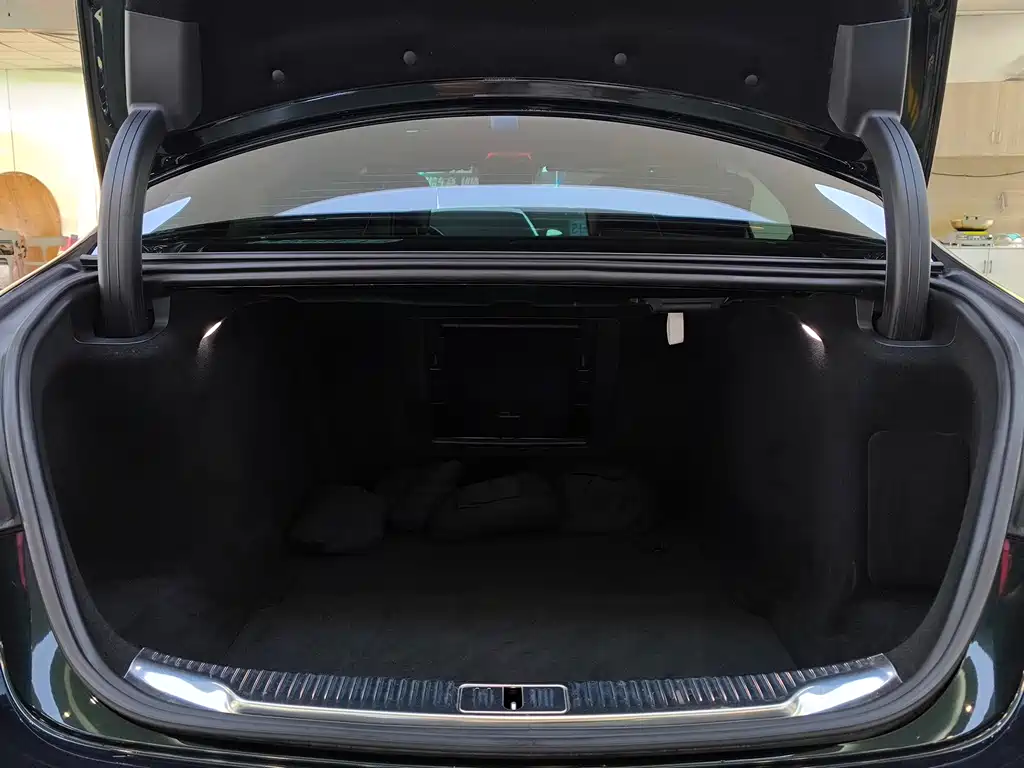 Mercedes-Benz S-Class 2022 — фото 33