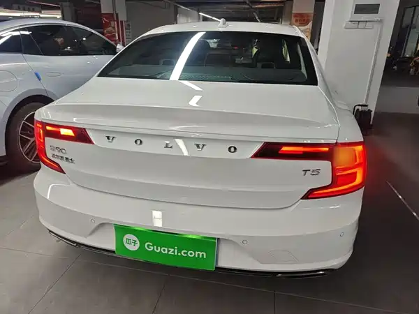 Volvo S90 2017