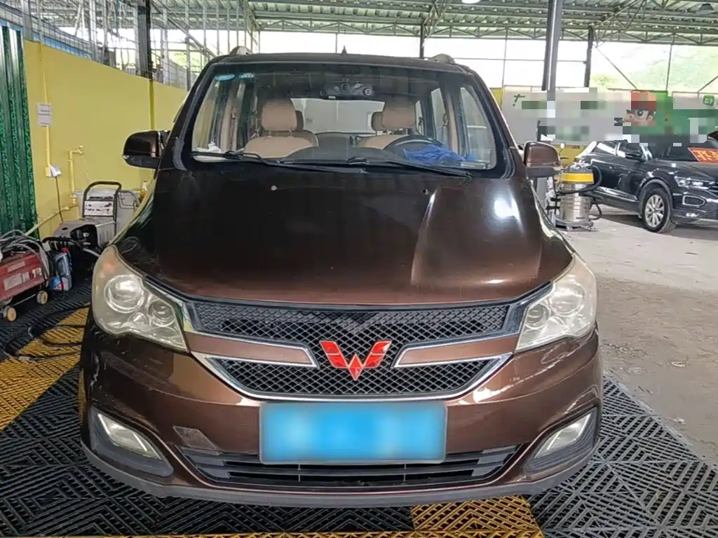 Wuling Hongguang 2016 — фото 3