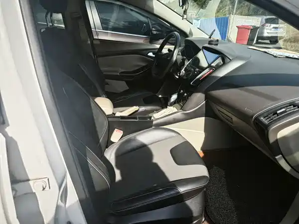Ford Focus 2015