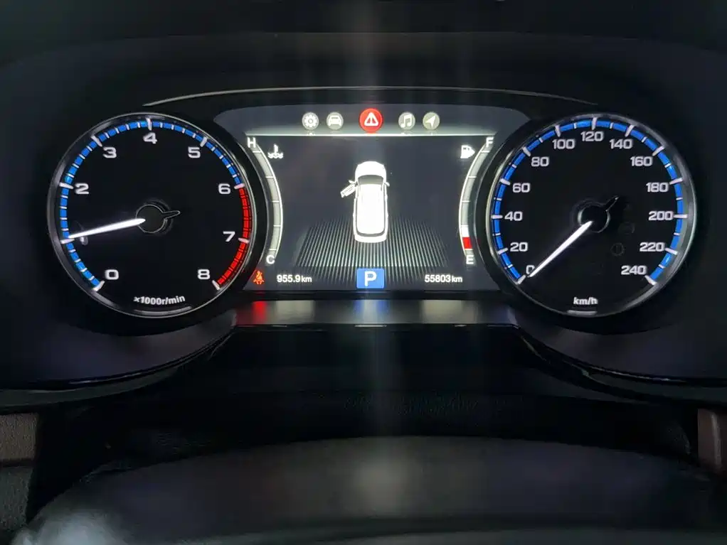 GAC Motor Trumpchi GS8 2019 — фото 11
