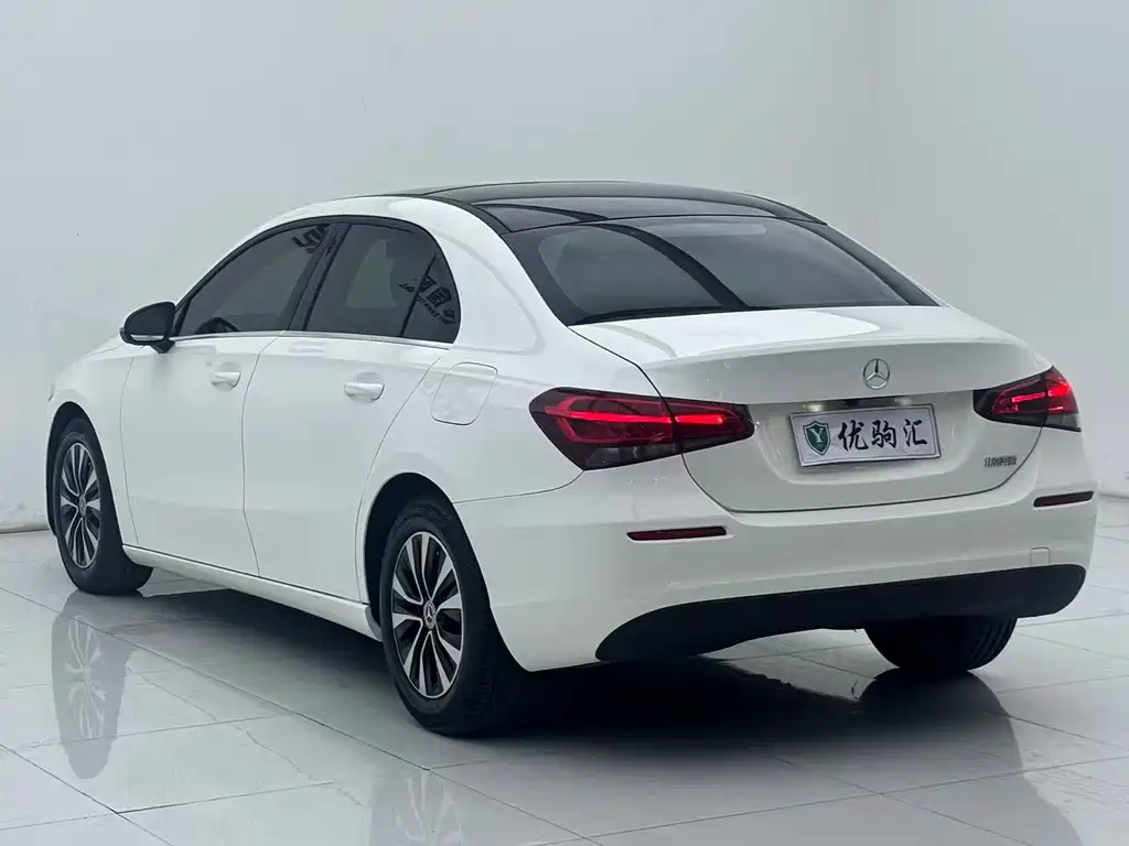 Mercedes-Benz A-Class 2019 — фото 6